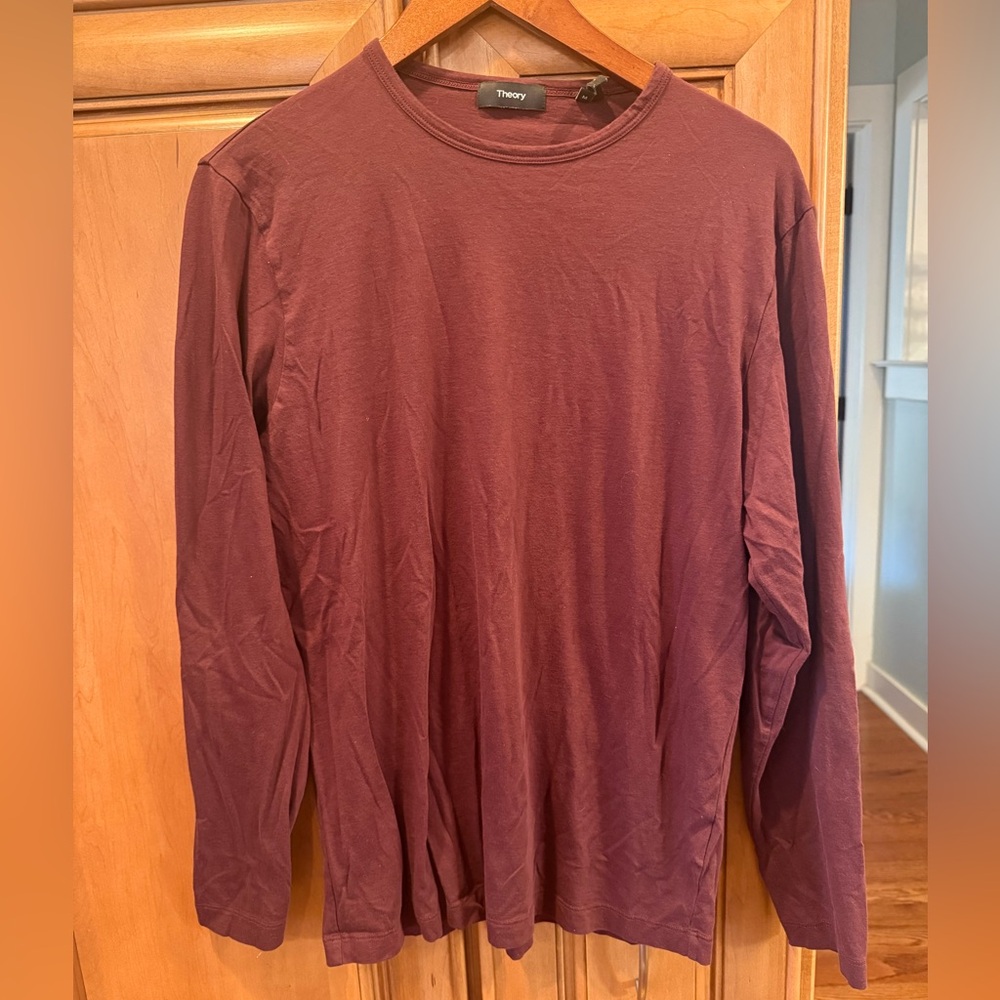 Theory Men’s  Long Sleeve Burgundy cotton Tee size medium